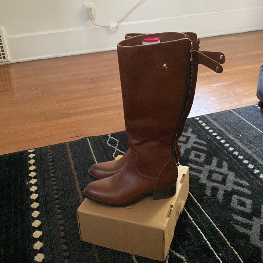 SOLD - Steve Madden size 6 NWT knee high brown leather back zip boots equestrian